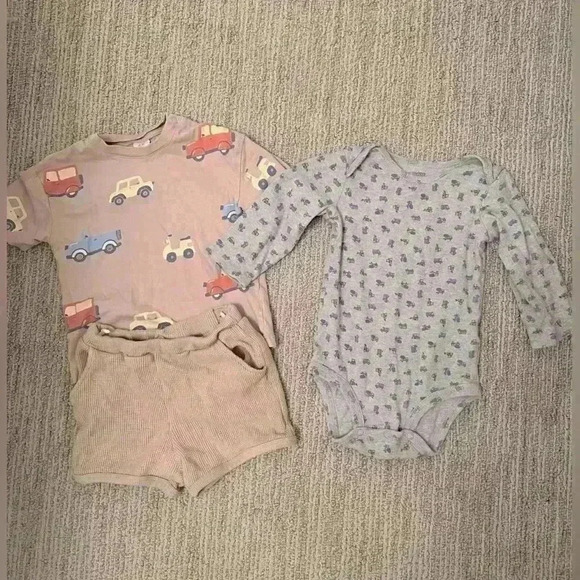12 MONTH H&M and Carter BUNDLE - Picture 1 of 7